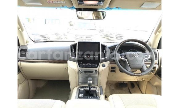 Buy Import Toyota Land Cruiser Black Car in Import - Dubai in Arusha Buy Import Toyota Land Cruiser Black Car in Import - Dubai in Arusha