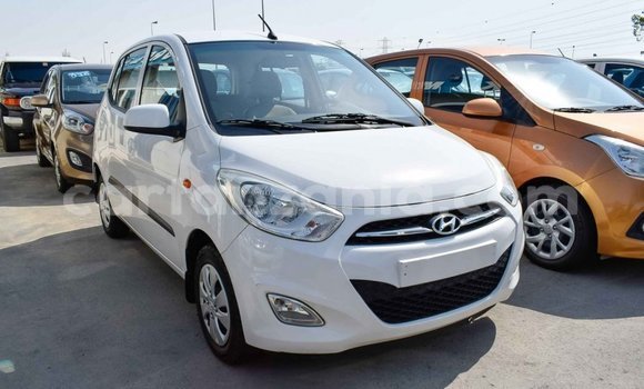 Buy Import Hyundai i10 White Car in Import - Dubai in Arusha Buy Import Hyundai i10 White Car in Import - Dubai in Arusha