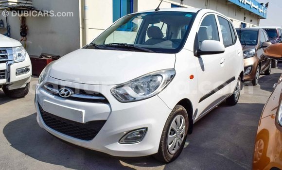Buy Import Hyundai i10 White Car in Import - Dubai in Arusha Buy Import Hyundai i10 White Car in Import - Dubai in Arusha