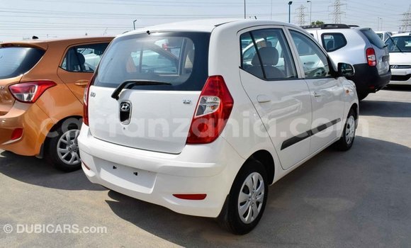 Buy Import Hyundai i10 White Car in Import - Dubai in Arusha Buy Import Hyundai i10 White Car in Import - Dubai in Arusha