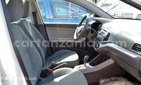 Nunua Imported Kia Picanto Nyeupe Gari ndani ya Import - Dubai nchini Arusha Nunua Imported Kia Picanto Nyeupe Gari ndani ya Import - Dubai nchini Arusha