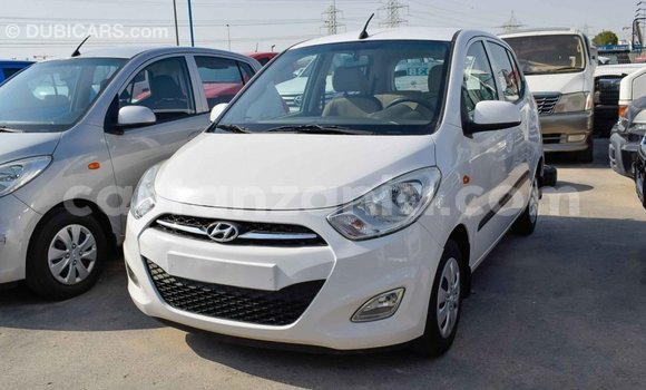 Buy Import Hyundai i10 White Car in Import - Dubai in Arusha Buy Import Hyundai i10 White Car in Import - Dubai in Arusha
