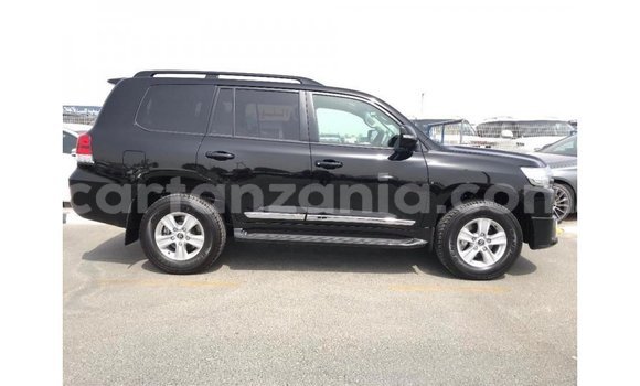 Buy Import Toyota Land Cruiser Black Car in Import - Dubai in Arusha Buy Import Toyota Land Cruiser Black Car in Import - Dubai in Arusha
