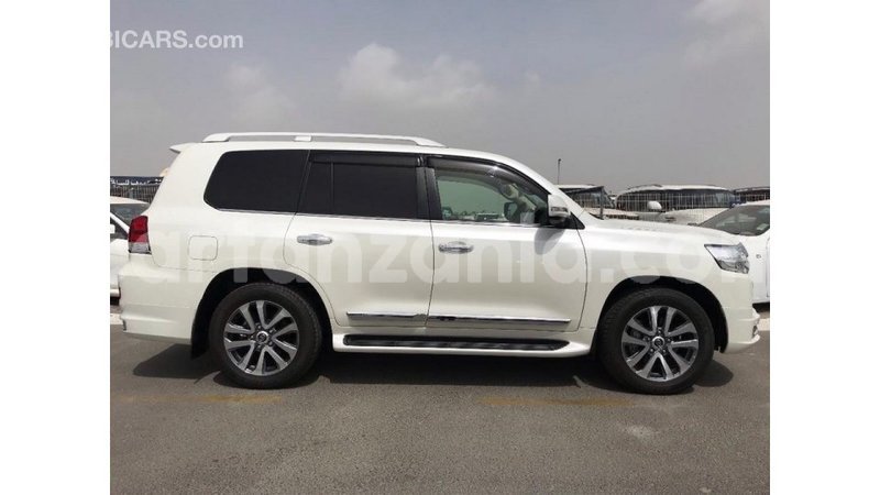 Big with watermark dbffd63b 4677 4aaf 8d6e 7d78b3a18da3