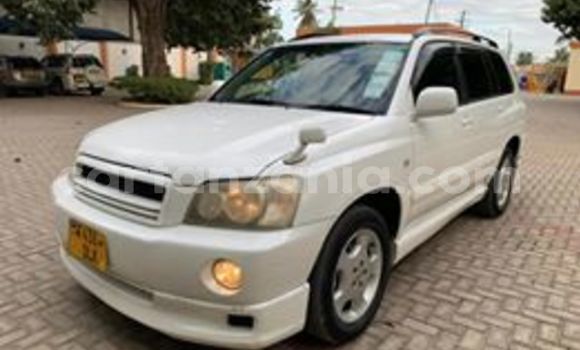 Nunua Ilio tumika Toyota Kluger Nyeupe Gari ndani ya Dar es Salaam nchini Dar es Salaam Nunua Ilio tumika Toyota Kluger Nyeupe Gari ndani ya Dar es Salaam nchini Dar es Salaam