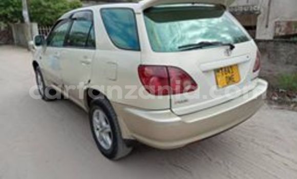 Buy Used Toyota Harrier White Car in Dar es Salaam in Dar es Salaam Buy Used Toyota Harrier White Car in Dar es Salaam in Dar es Salaam