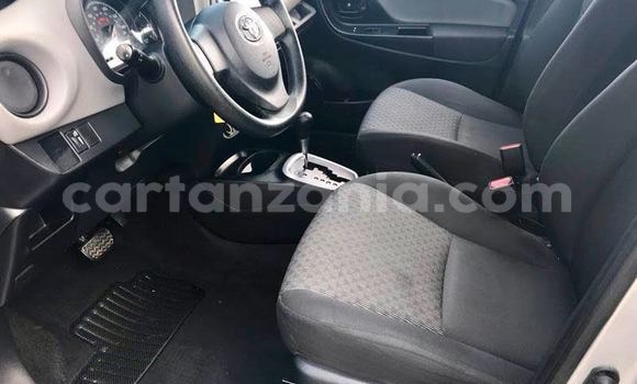 Nunua Ilio tumika Toyota Yaris Fedha Gari ndani ya Arusha nchini Arusha Nunua Ilio tumika Toyota Yaris Fedha Gari ndani ya Arusha nchini Arusha