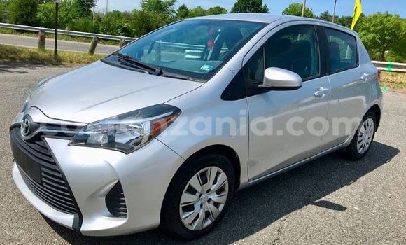 Nunua Ilio tumika Toyota Yaris Fedha Gari ndani ya Arusha nchini Arusha Nunua Ilio tumika Toyota Yaris Fedha Gari ndani ya Arusha nchini Arusha