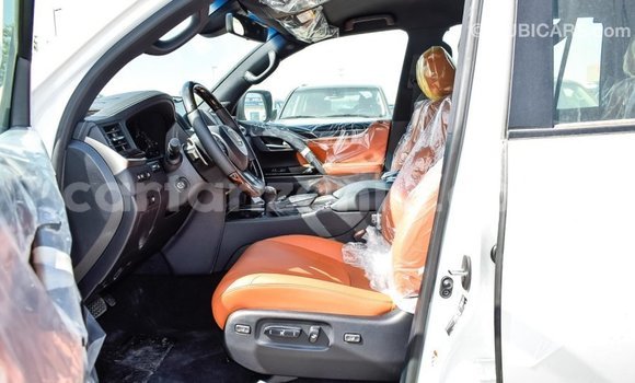 Nunua Imported Lexus LX Nyeusi Gari ndani ya Import - Dubai nchini Arusha Nunua Imported Lexus LX Nyeusi Gari ndani ya Import - Dubai nchini Arusha