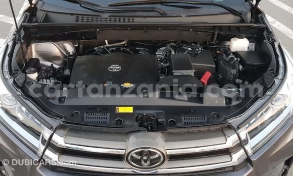 Nunua Imported Toyota Highlander Nyingine Gari ndani ya Import - Dubai nchini Arusha Nunua Imported Toyota Highlander Nyingine Gari ndani ya Import - Dubai nchini Arusha