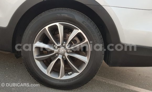 Nunua Imported Hyundai Santa Fe Nyingine Gari ndani ya Import - Dubai nchini Arusha Nunua Imported Hyundai Santa Fe Nyingine Gari ndani ya Import - Dubai nchini Arusha
