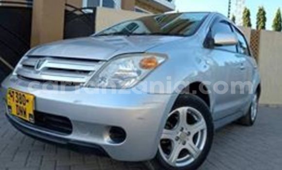 Buy Used Toyota IST Silver Car in Dar es Salaam in Dar es Salaam Buy Used Toyota IST Silver Car in Dar es Salaam in Dar es Salaam