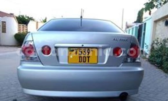 Buy Used Toyota Altezza Silver Car in Dar es Salaam in Dar es Salaam Buy Used Toyota Altezza Silver Car in Dar es Salaam in Dar es Salaam