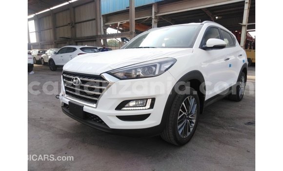 Buy Import Hyundai Tucson White Car in Import - Dubai in Arusha Buy Import Hyundai Tucson White Car in Import - Dubai in Arusha