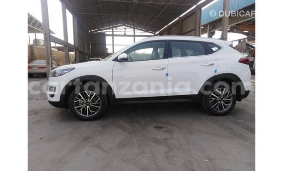 Buy Import Hyundai Tucson White Car in Import - Dubai in Arusha Buy Import Hyundai Tucson White Car in Import - Dubai in Arusha