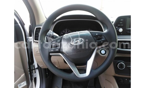 Buy Import Hyundai Tucson White Car in Import - Dubai in Arusha Buy Import Hyundai Tucson White Car in Import - Dubai in Arusha