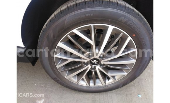 Buy Import Hyundai Tucson White Car in Import - Dubai in Arusha Buy Import Hyundai Tucson White Car in Import - Dubai in Arusha