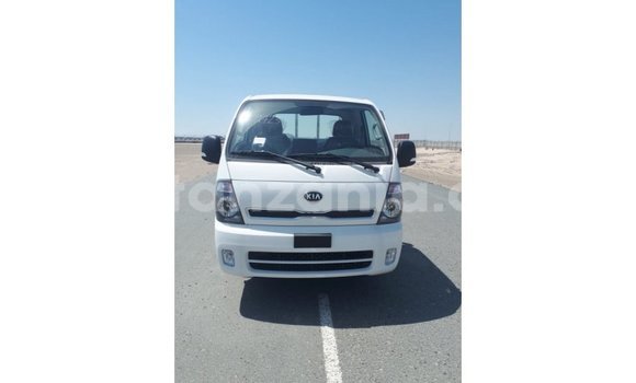 Buy Import Kia Carens White Car in Import - Dubai in Arusha Buy Import Kia Carens White Car in Import - Dubai in Arusha