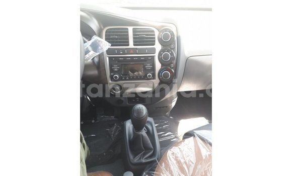 Buy Import Kia Carens White Car in Import - Dubai in Arusha Buy Import Kia Carens White Car in Import - Dubai in Arusha