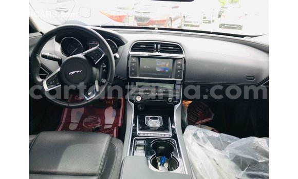 Nunua Imported Jaguar XE Nyekundu Gari ndani ya Import - Dubai nchini Arusha Nunua Imported Jaguar XE Nyekundu Gari ndani ya Import - Dubai nchini Arusha