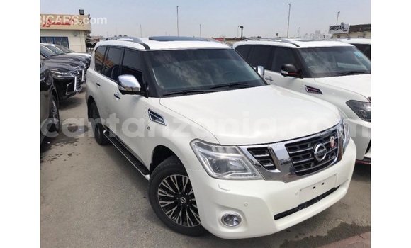 Nunua Imported Nissan Patrol Nyeupe Gari ndani ya Import - Dubai nchini Arusha Nunua Imported Nissan Patrol Nyeupe Gari ndani ya Import - Dubai nchini Arusha