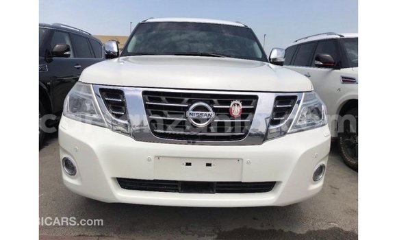 Nunua Imported Nissan Patrol Nyeupe Gari ndani ya Import - Dubai nchini Arusha Nunua Imported Nissan Patrol Nyeupe Gari ndani ya Import - Dubai nchini Arusha