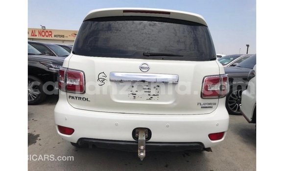 Nunua Imported Nissan Patrol Nyeupe Gari ndani ya Import - Dubai nchini Arusha Nunua Imported Nissan Patrol Nyeupe Gari ndani ya Import - Dubai nchini Arusha