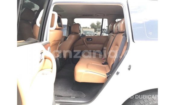 Nunua Imported Nissan Patrol Nyeupe Gari ndani ya Import - Dubai nchini Arusha Nunua Imported Nissan Patrol Nyeupe Gari ndani ya Import - Dubai nchini Arusha