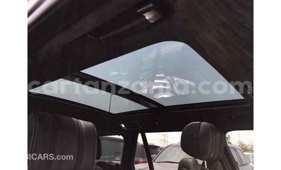 Buy Import Land Rover Range Rover Black Car in Import - Dubai in Arusha Buy Import Land Rover Range Rover Black Car in Import - Dubai in Arusha