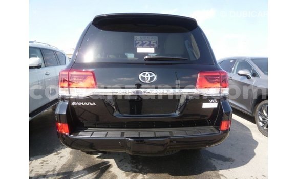 Nunua Imported Toyota Land Cruiser Nyeusi Gari ndani ya Import - Dubai nchini Arusha Nunua Imported Toyota Land Cruiser Nyeusi Gari ndani ya Import - Dubai nchini Arusha