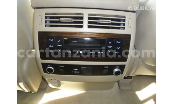 Nunua Imported Toyota Land Cruiser Nyeusi Gari ndani ya Import - Dubai nchini Arusha Nunua Imported Toyota Land Cruiser Nyeusi Gari ndani ya Import - Dubai nchini Arusha