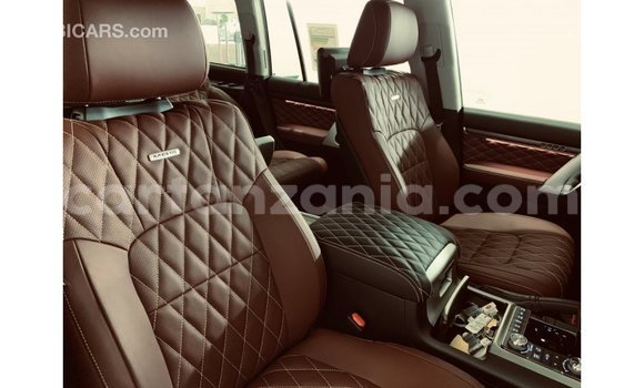 Nunua Imported Toyota Land Cruiser Nyeusi Gari ndani ya Import - Dubai nchini Arusha Nunua Imported Toyota Land Cruiser Nyeusi Gari ndani ya Import - Dubai nchini Arusha