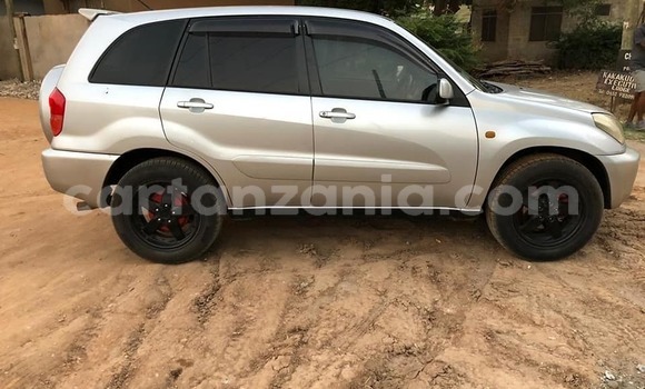 Buy Used Toyota RAV4 Silver Car in Dar es Salaam in Dar es Salaam Buy Used Toyota RAV4 Silver Car in Dar es Salaam in Dar es Salaam
