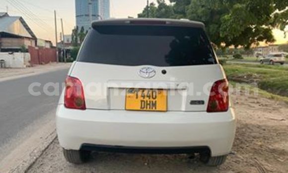 Buy Used Toyota IST White Car in Dar es Salaam in Dar es Salaam Buy Used Toyota IST White Car in Dar es Salaam in Dar es Salaam