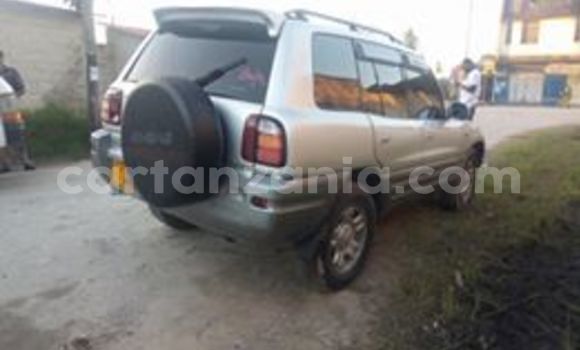 Buy Used Toyota RAV4 Silver Car in Dar es Salaam in Dar es Salaam Buy Used Toyota RAV4 Silver Car in Dar es Salaam in Dar es Salaam