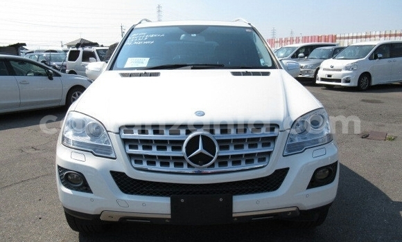 Buy Import Mercedes‒Benz M–Class White Car in Busega in Simiyu