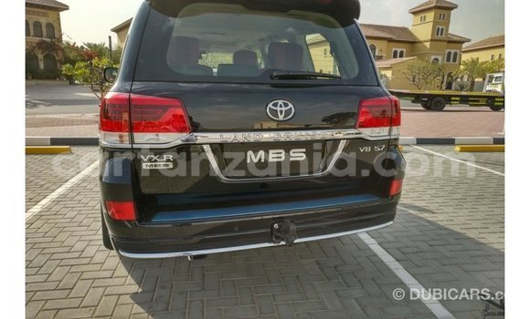 Nunua Imported Toyota Land Cruiser Nyeusi Gari ndani ya Import - Dubai nchini Arusha Nunua Imported Toyota Land Cruiser Nyeusi Gari ndani ya Import - Dubai nchini Arusha