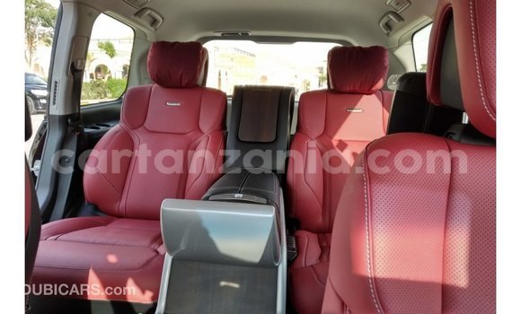 Nunua Imported Toyota Land Cruiser Nyeusi Gari ndani ya Import - Dubai nchini Arusha Nunua Imported Toyota Land Cruiser Nyeusi Gari ndani ya Import - Dubai nchini Arusha