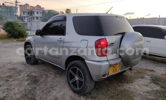 Buy Used Toyota RAV4 Silver Car in Dar es Salaam in Dar es Salaam Buy Used Toyota RAV4 Silver Car in Dar es Salaam in Dar es Salaam