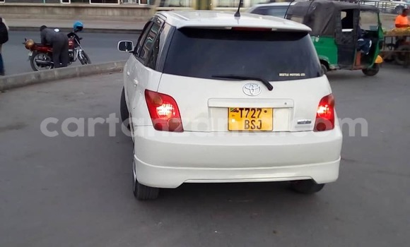Buy Used Toyota IST White Car in Dar es Salaam in Dar es Salaam Buy Used Toyota IST White Car in Dar es Salaam in Dar es Salaam