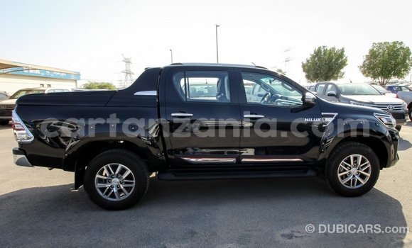 Nunua Imported Toyota Hilux Nyeusi Gari ndani ya Import - Dubai nchini Arusha Nunua Imported Toyota Hilux Nyeusi Gari ndani ya Import - Dubai nchini Arusha