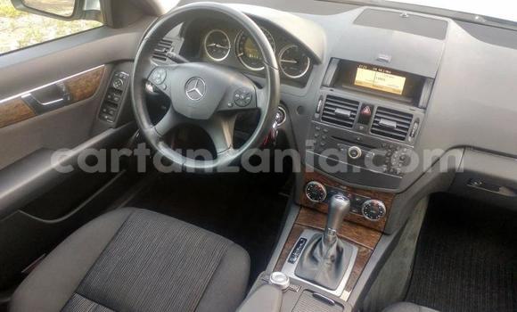 Nunua Ilio tumika Mercedes‒Benz C–Class Fedha Gari ndani ya Arusha nchini Arusha Nunua Ilio tumika Mercedes‒Benz C–Class Fedha Gari ndani ya Arusha nchini Arusha