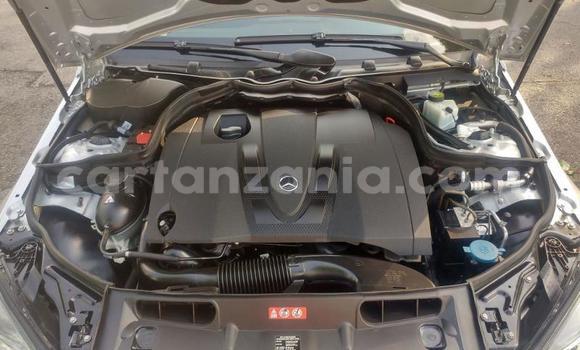 Nunua Ilio tumika Mercedes‒Benz C–Class Fedha Gari ndani ya Arusha nchini Arusha Nunua Ilio tumika Mercedes‒Benz C–Class Fedha Gari ndani ya Arusha nchini Arusha