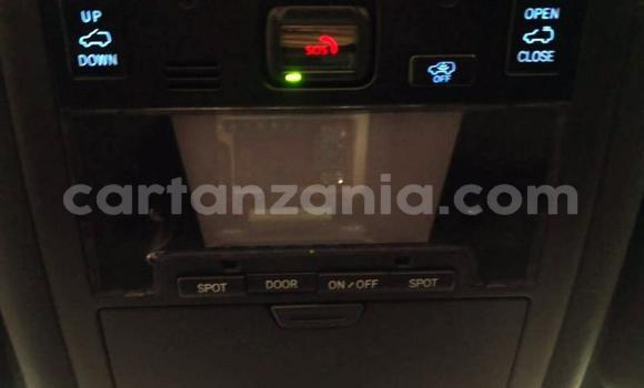 Buy Used Toyota Land Cruiser White Car in Arusha in Arusha Buy Used Toyota Land Cruiser White Car in Arusha in Arusha