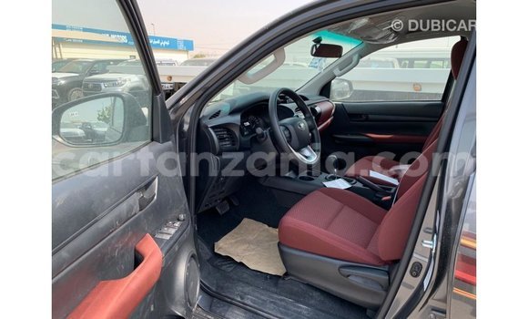 Nunua Imported Toyota Hilux Nyingine Gari ndani ya Import - Dubai nchini Arusha Nunua Imported Toyota Hilux Nyingine Gari ndani ya Import - Dubai nchini Arusha