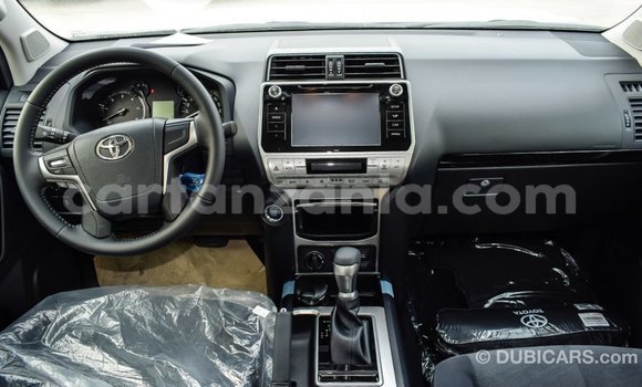Nunua Imported Toyota Prado Nyeusi Gari ndani ya Import - Dubai nchini Arusha Nunua Imported Toyota Prado Nyeusi Gari ndani ya Import - Dubai nchini Arusha