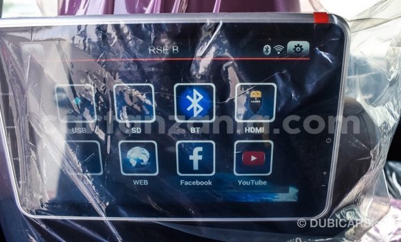 Nunua Imported Toyota Land Cruiser Nyeupe Gari ndani ya Import - Dubai nchini Arusha Nunua Imported Toyota Land Cruiser Nyeupe Gari ndani ya Import - Dubai nchini Arusha