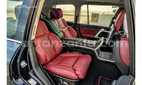 Nunua Imported Toyota Land Cruiser Nyeusi Gari ndani ya Import - Dubai nchini Arusha Nunua Imported Toyota Land Cruiser Nyeusi Gari ndani ya Import - Dubai nchini Arusha