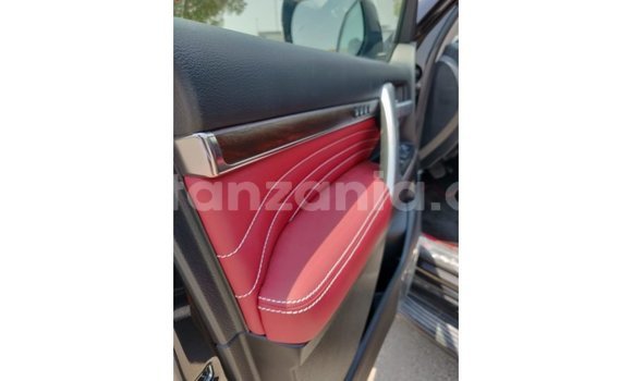Nunua Imported Toyota Land Cruiser Nyeusi Gari ndani ya Import - Dubai nchini Arusha Nunua Imported Toyota Land Cruiser Nyeusi Gari ndani ya Import - Dubai nchini Arusha