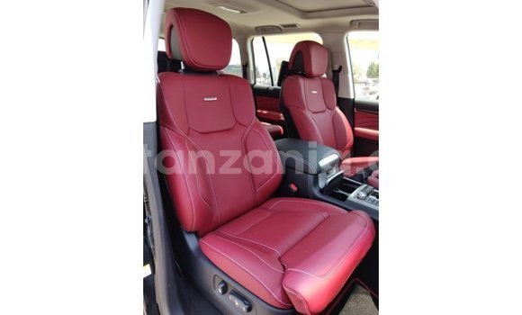 Nunua Imported Toyota Land Cruiser Nyeusi Gari ndani ya Import - Dubai nchini Arusha Nunua Imported Toyota Land Cruiser Nyeusi Gari ndani ya Import - Dubai nchini Arusha
